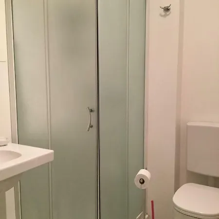 Monolocale Via Rasponi شقة